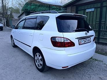 на версо: Toyota Avensis Verso: 2002 г., 2 л, Автомат, Бензин, Минивэн — 3