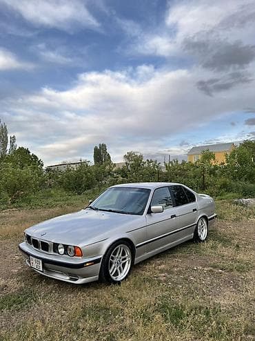 авто ру кыргызстан бишкек: BMW 5 series: 1993 г., 4.6 л, Кол менен иштөөчү, Бензин, Седан — 2