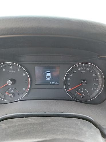 Kia Cerato: 2018 г., Бензин, Седан — 9