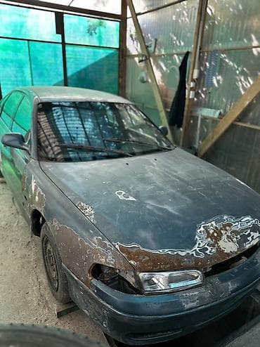 626: Mazda 626: 1994 г., 1.8 л, Механика, Бензин, Хэтчбэк — 1