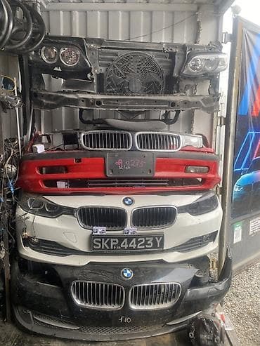 Кузовные детали: Бампер BMW, Оригинал — 1
