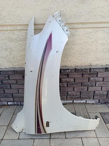 крыло тойота виш: Крыло Переднее правое Toyota, Оригинал — 1