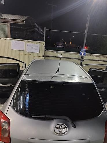 токмок авто: Toyota Auris: 2008 г., 2 л, Кол менен иштөөчү, Дизель, Хетчбек — 8