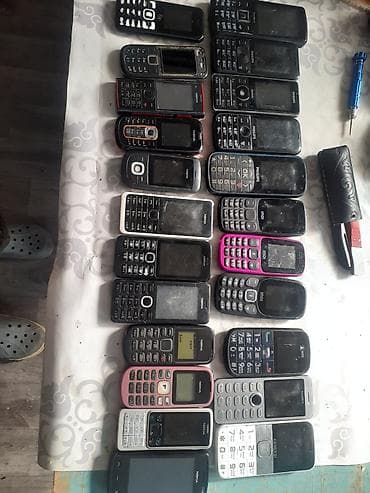 hp hewlett packard: Лот кнопочных телефонов разных брендов и моделей. Состав: - Несколько — 1