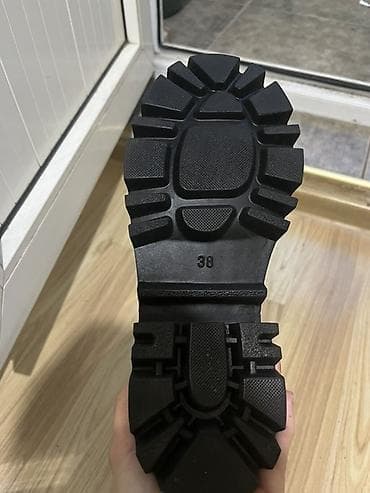 Женская обувь: Лаковые Лоферы на массивной тракторной подошве Продаю абсолютно новые — 3