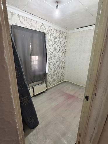 3 комнаты, 40 м², ул. Ахунбаева / Малдыбаева 1 этаж, Косметический ремонт