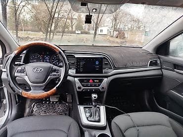 amg 63: Hyundai Elantra: 2017 г., 2 л, Автомат, Бензин, Седан — 8