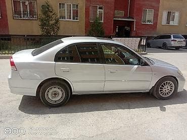 bud e5: Honda Civic: 2004 г., 1.5 л, Автомат, Бензин, Седан — 4