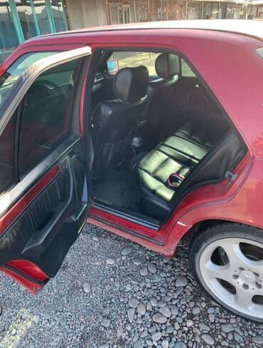 bmw e3: Mercedes-Benz W124: 1995 г., 2.2 л, Бензин, Седан — 4