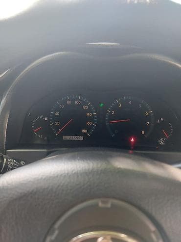 Toyota Allion: 2004 г., 1.8 л, Автомат, Бензин, Седан — 4