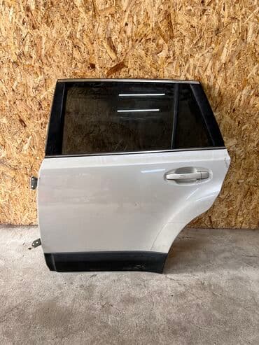 эшиктер: Комплект Subaru, Б/у, Оригинал — 1