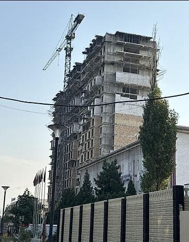 Продается коммерческое помещение в жилом комплексе Boston Tower (СК