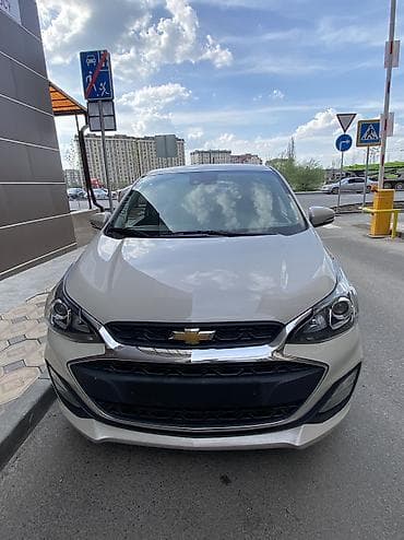 Chevrolet Spark: 2020 г., 1 л, Вариатор, Бензин, Хэтчбэк