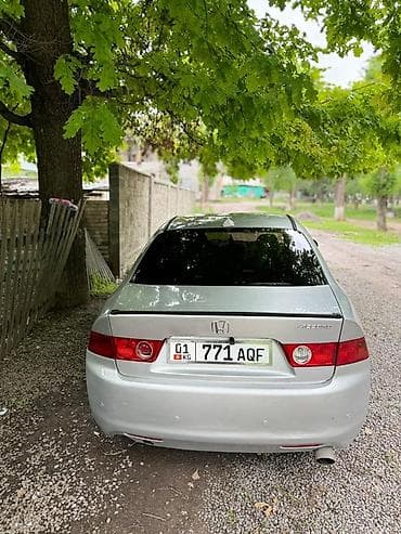 Honda Accord: 2004 г., Седан — 3
