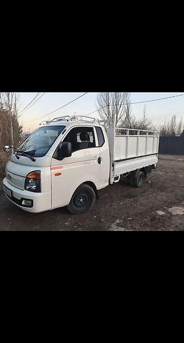 Hyundai Porter (портер) — компактный бортовой грузовик для городских и