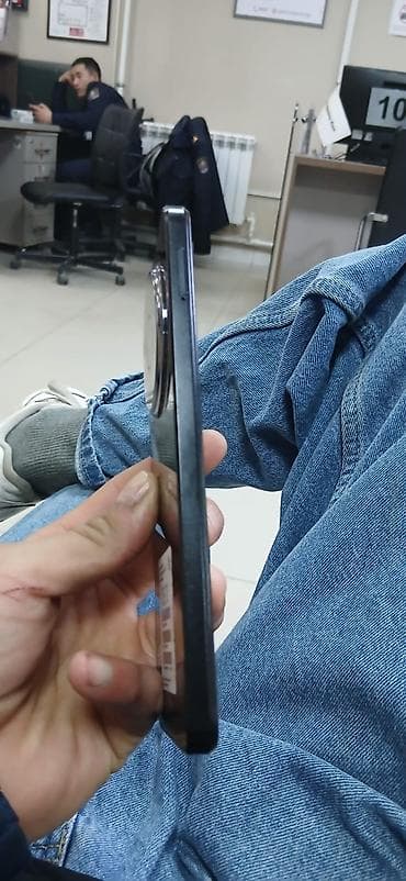 google pixel 3a xl: Смартфон с большим модулем камеры и плоскими гранями. Основные — 4