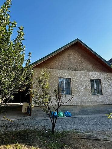 уметал: Продается дом с ухоженным двором и большим навесом. 4.5 соток — 2
