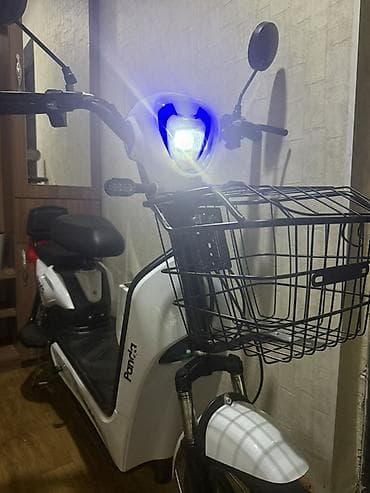 daewoo matiz 2002: Электроскутер Panda (белый) - Компактный городской электроскутер с — 3