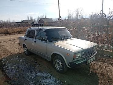 ВАЗ (ЛАДА) 2107: 2010 г., 1.6 л, Механика, Бензин, Седан