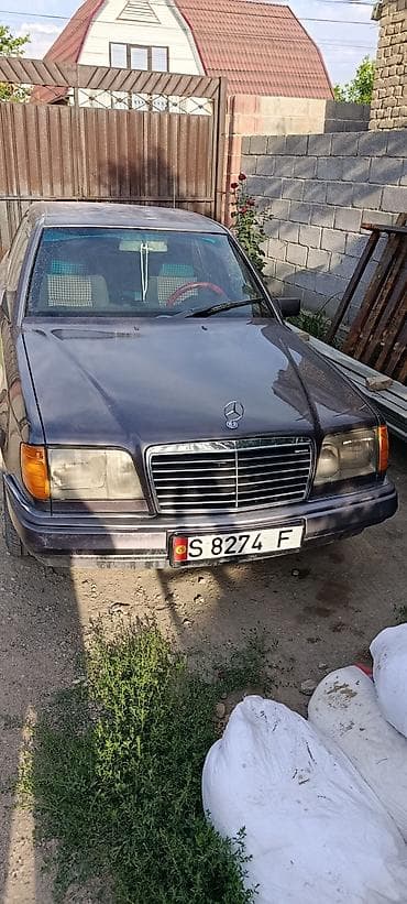 byd e3: Седан (4 двери), классический кузов с хромированными молдингами и — 5
