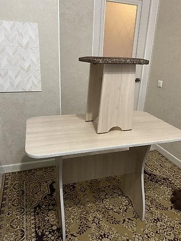 Столдор: Кухонный стол из ЛДСП в цвете светлый дуб/бук. 4 табуретки - Форма — 2