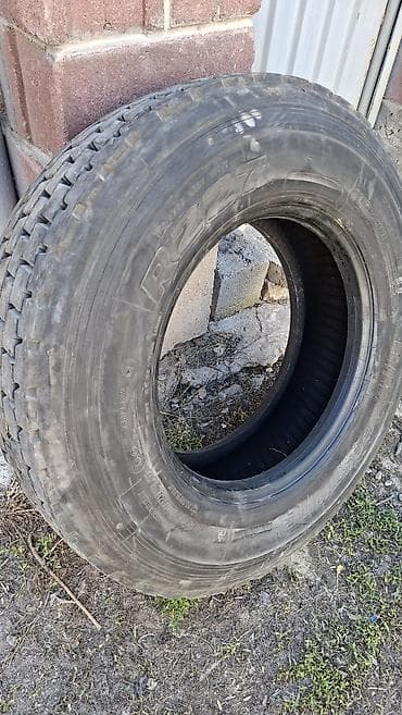Шиналар 285 / 70 / R 19.5, All-season, Колдонулган, Жүк ташуучу унаалар/Автобустар, Германия, Bridgestone — 2