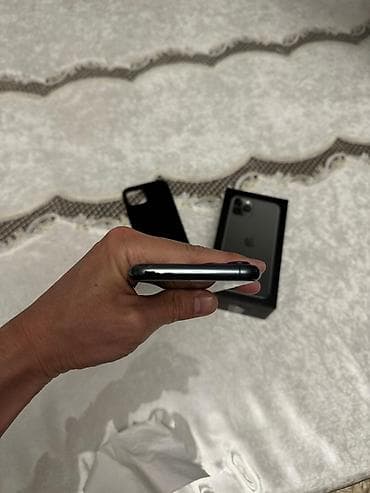 продам неликвиды: IPhone 11 Pro, Зеленый, Чехол — 5