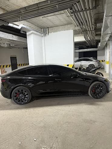 Tesla: Tesla Model 3: 2022 г., 0.1 - engine capacity л, Автомат, Электромобиль, Седан — 2
