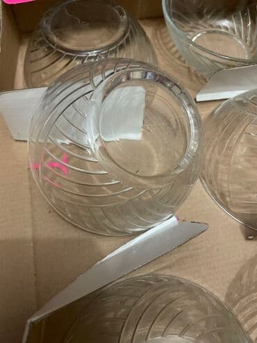 сколько стоят бутылки: Набор стеклянных пиал новое! 500 сом за набор срочно ! - Материал — 2