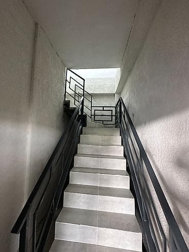 квартира в кара жыгаче: Продается 2-этажный частный дом в жилмассиве Кара-Жыгач. Дом поделен — 6