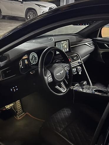 Продажа авто: Редкая модификация Genesis G70, темно-синий седан бизнес‑класса с — 9