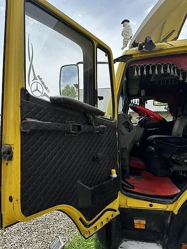 чехлы бу: Грузовик, Mercedes-Benz, Стандарт, 5 т, Б/у — 3