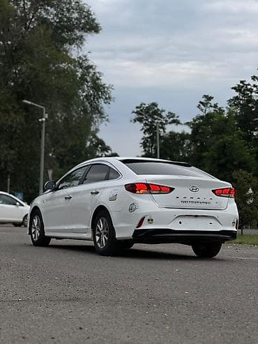 кадиллак седан: Hyundai Sonata: 2020 г., 2 л, Автомат, Газ, Седан — 9