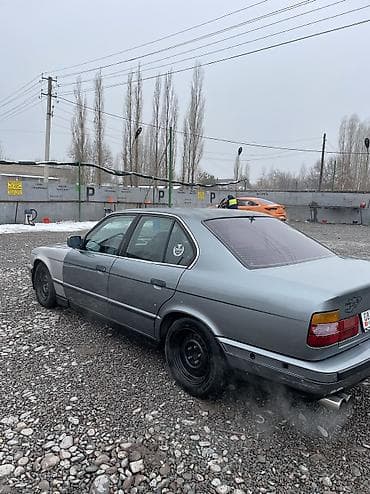 BMW: BMW 5 series: 1989 г., Седан — 2