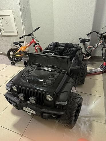 Детский электромобиль-внедорожник 4x4 (AWD), двухместный - Привод на