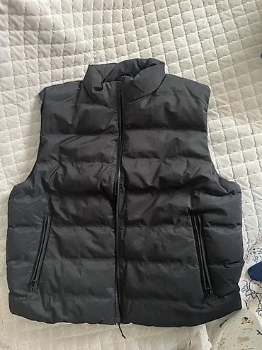 Утепленные жилеты: Утепленный, Тканевый, Осень-весна, Короткая модель, Дутый — 4