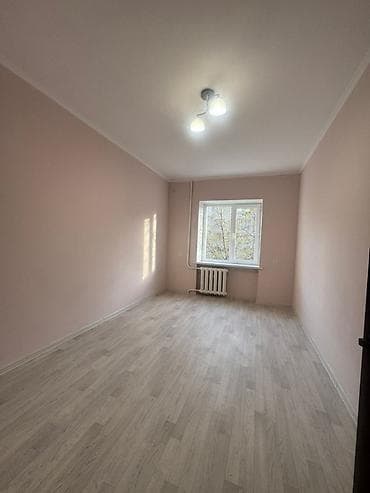 Недвижимость: 3 комнаты, 48 м², 3 этаж — 1