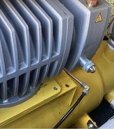 Инструменты: Компрессор Электрический, Винтовой, Б/у — 10