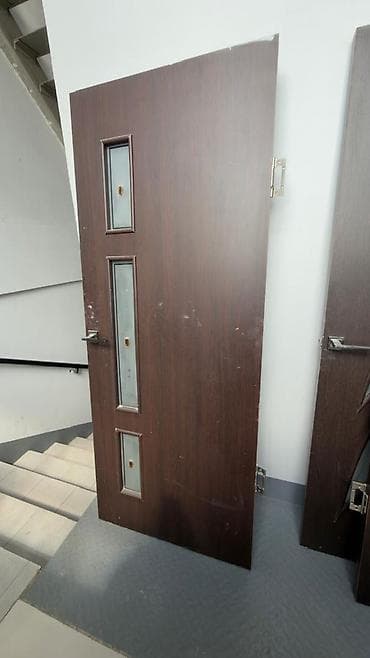 berber mirror second hand: Двери для домов и квартир, Деревянная, Другое количество створок, Российская, Со стеклом, цвет - Коричневый — 2