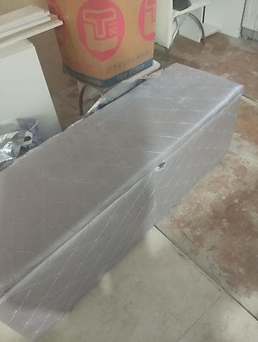 Пуфики: Пуф-банкетка с ящиком для хранения. - Прямоугольная форма, компактная — 1