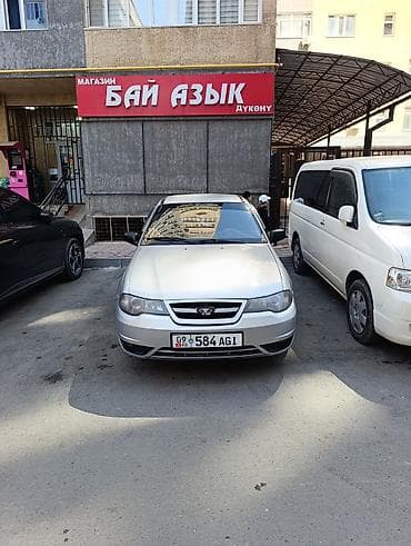 Daewoo Nexia: 2010 г., 1.5 л, Механика, Бензин, Седан