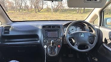 машина девятка: Honda Stream: 2002 г., 1.7 л, Автомат, Бензин, Минивэн — 5