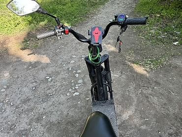 city coco: Электроскутер с двумя съемными аккумуляторами - Компоновка «мопед» — 3