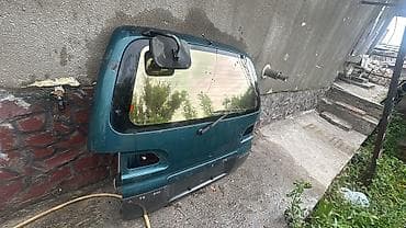 lining pantera: Уплотнитель крышки багажника Mitsubishi, 1996 г., Б/у, Оригинал — 3