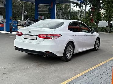 platz vitz: Toyota Camry: 2017 г., 2.5 л, Автомат, Бензин, Седан — 3