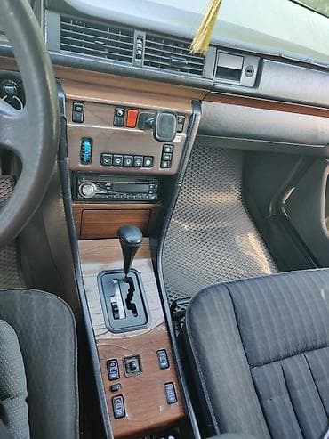 меерс 124: Mercedes-Benz W124: 1992 г., 2.3 л, Автомат, Бензин, Седан — 6