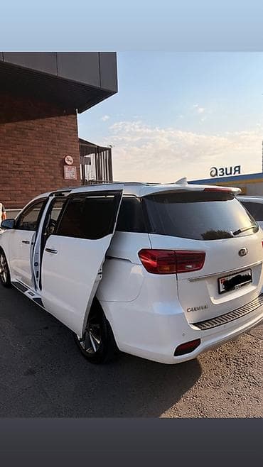 lancer 9: Kia Carnival: 2019 г., 2.2 л, Автомат, Дизель, Минивэн — 3