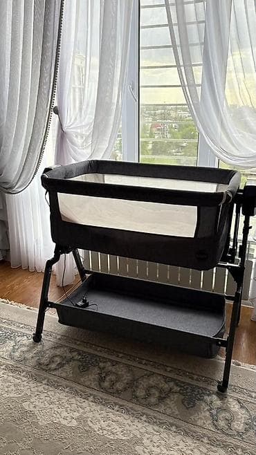 Детская приставная кроватка, С колесиками, цвет - Серый