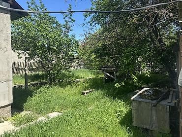 3: Продаётся дом с участком 6 соток. Основной дом — двухэтажный: На 1 — 5