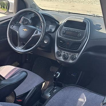 Продажа авто: Chevrolet Spark: 2016 г., 1 л, Вариатор, Бензин, Хэтчбэк — 6